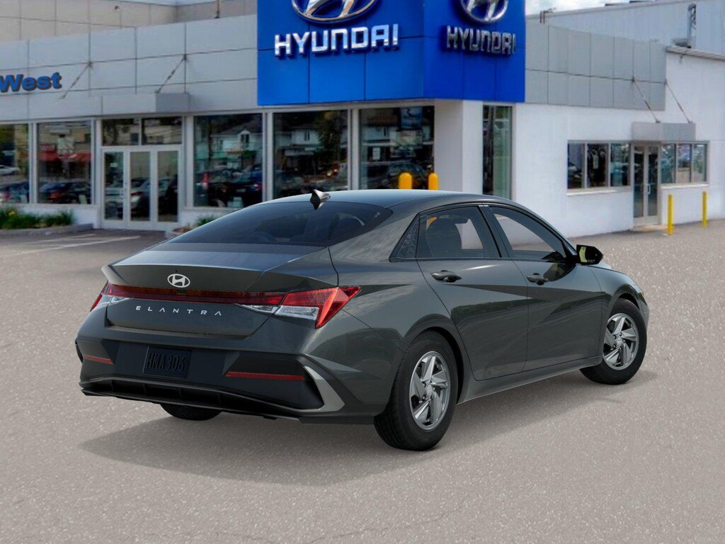 New 2026 Hyundai Elantra SE Sedan