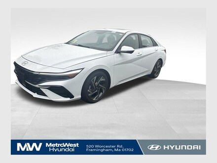 2024 Hyundai Elantra Limited Sedan