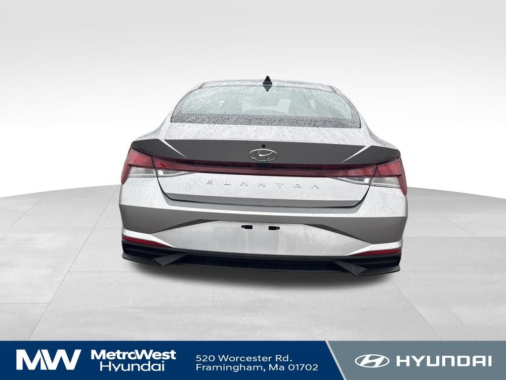 Used 2022 Hyundai Elantra SEL Sedan
