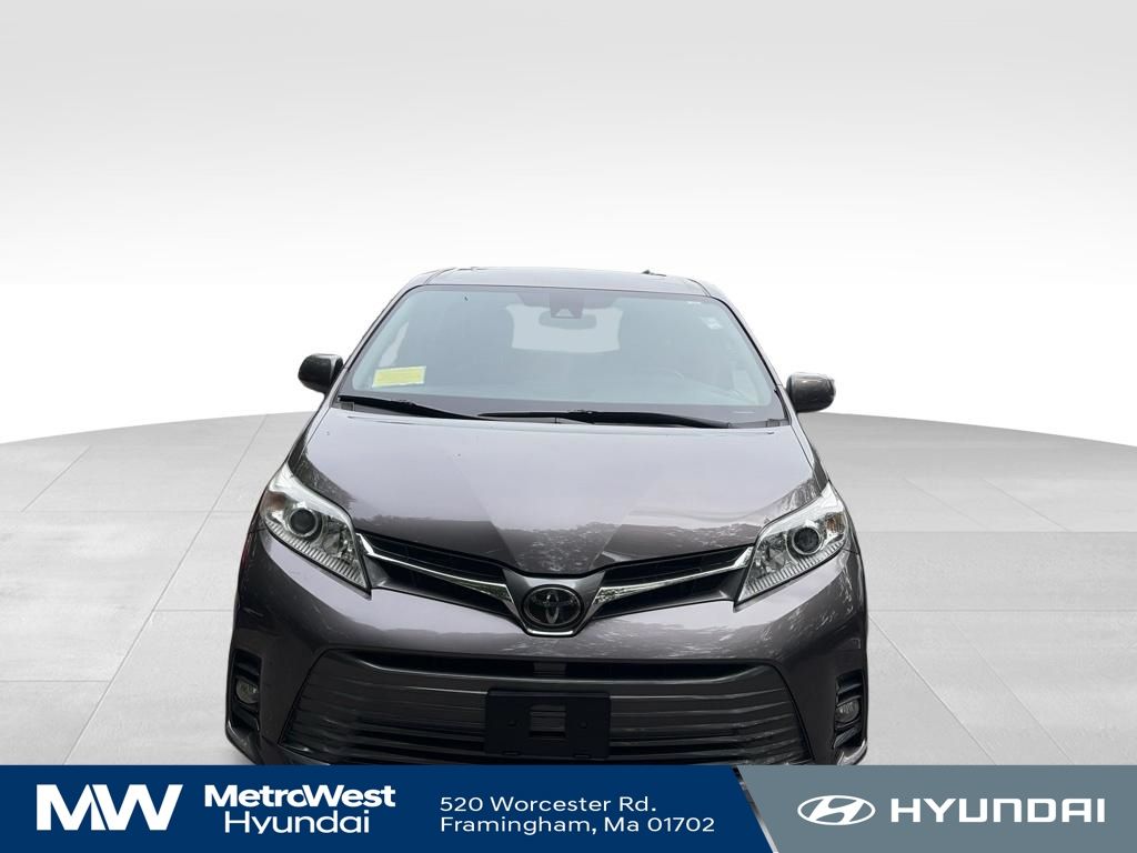 2019 Toyota Sienna XLE - Photo 7