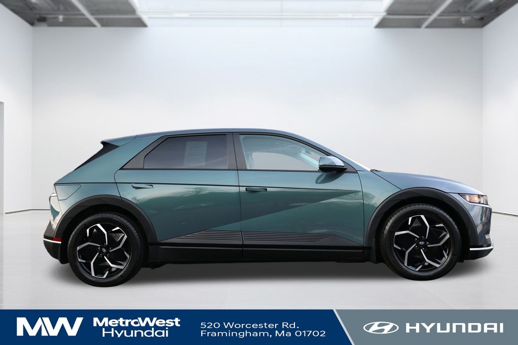 2024 Hyundai Ioniq 5 SEL photo 4