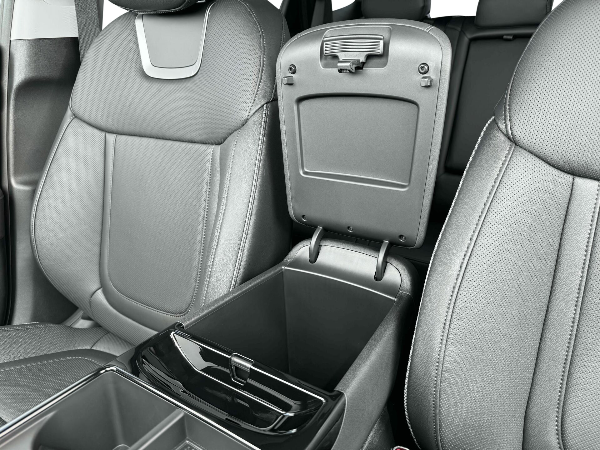 2025 Hyundai Tucson Limited - Photo 18