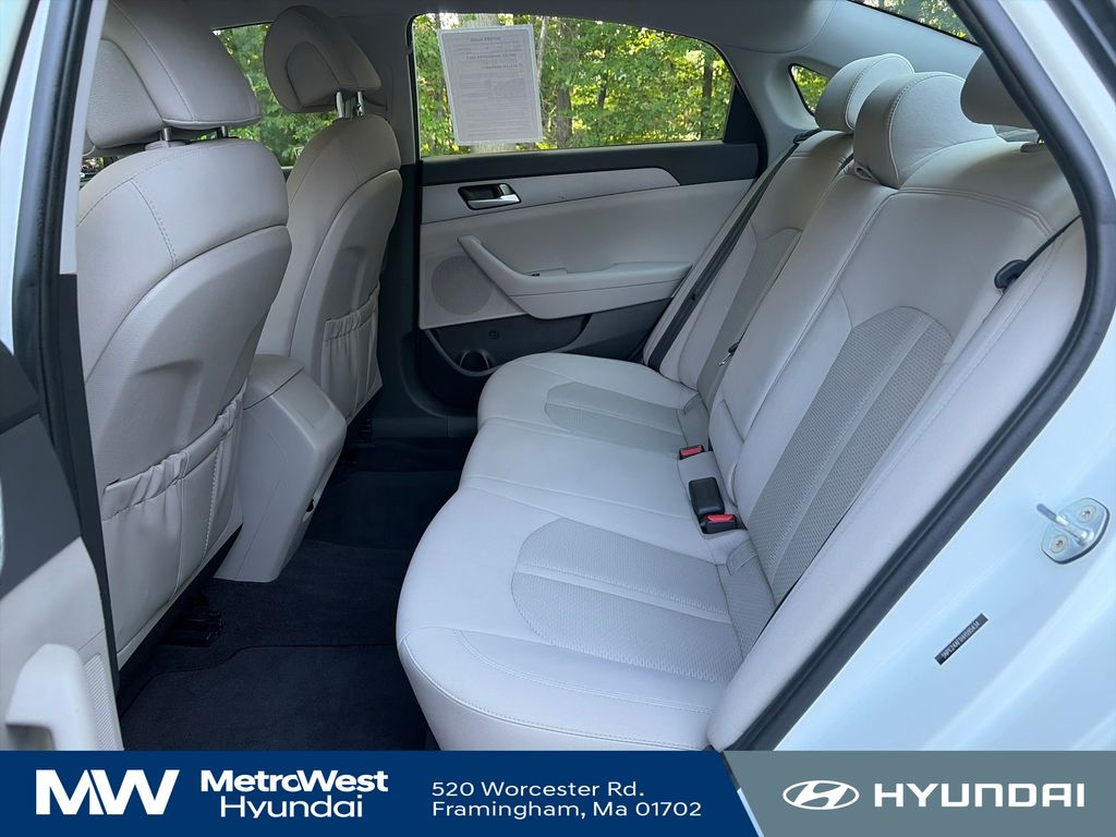 2017 Hyundai Sonata SE - Photo 24