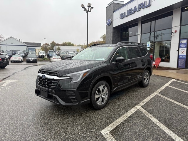 2025 Subaru Ascent Premium's photo