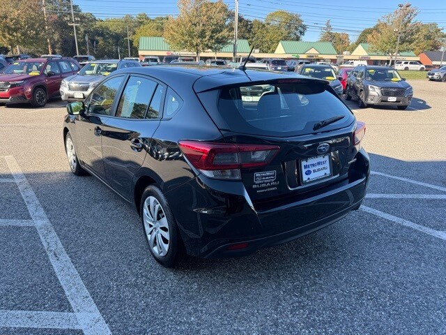 2023 Subaru Impreza Base photo 3