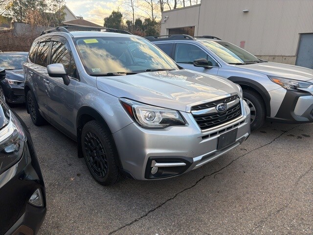2017 Subaru Forester 2.5i Limited photo 3