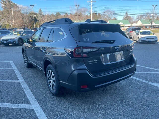 2025 Subaru Outback Premium photo 2