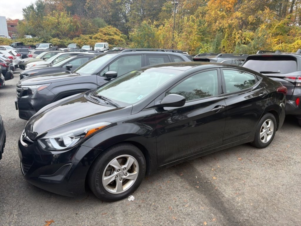 Used 2014 Hyundai Elantra SE Sedan