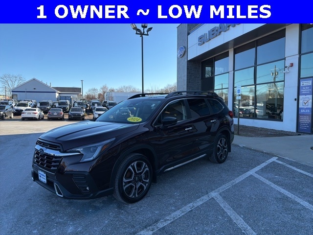 2024 Subaru Ascent Touring's photo