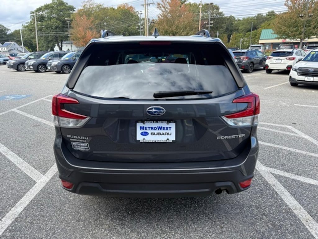 Used 2023 Subaru Forester Premium SUV