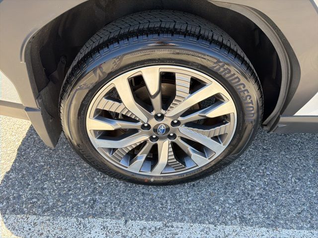 2025 Subaru Forester Touring - Photo 19