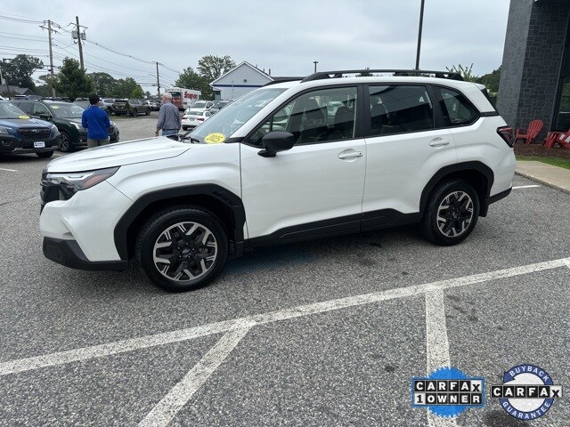 2025 Subaru Forester Base photo 2