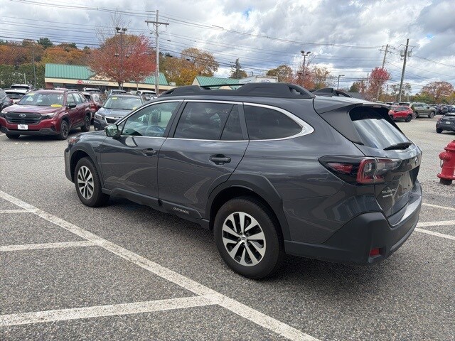 2024 Subaru Outback Premium photo 2