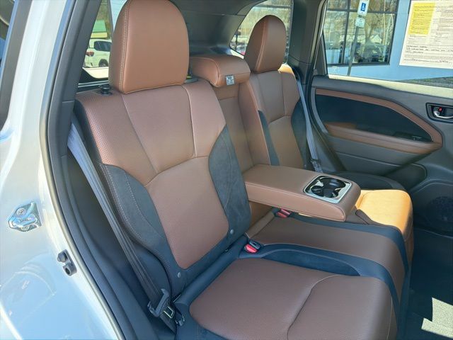 2025 Subaru Forester Touring - Photo 27
