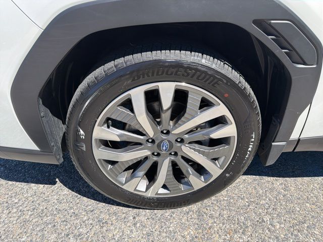 2025 Subaru Forester Touring - Photo 17