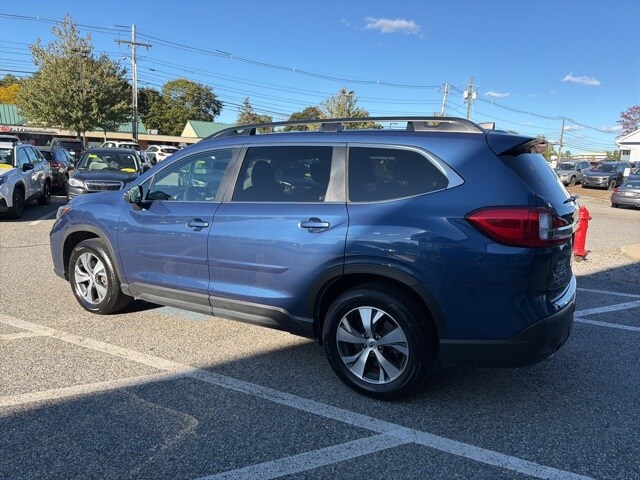 2022 Subaru Ascent Premium photo 4