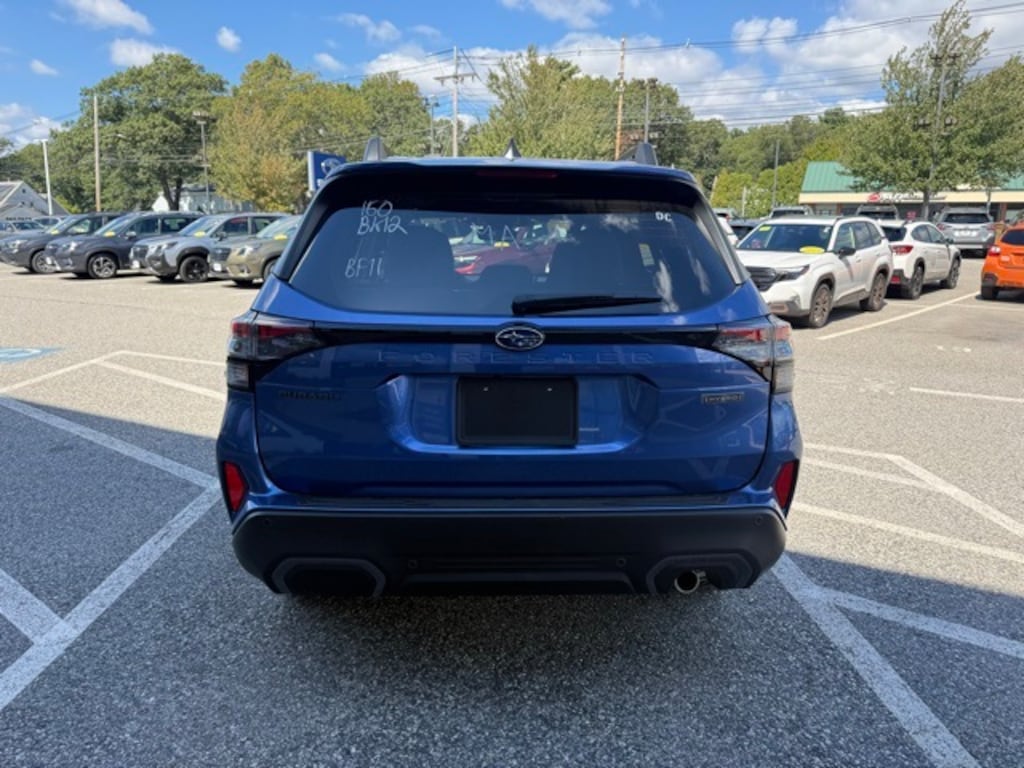 New 2025 Subaru Forester Hybrid Limited SUV