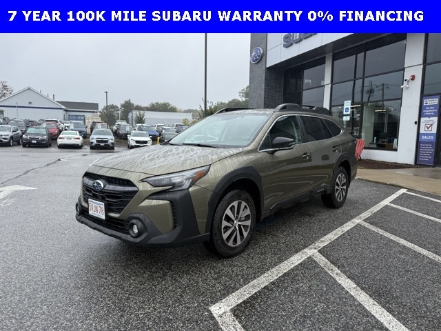 2025 Subaru Outback Premium's photo