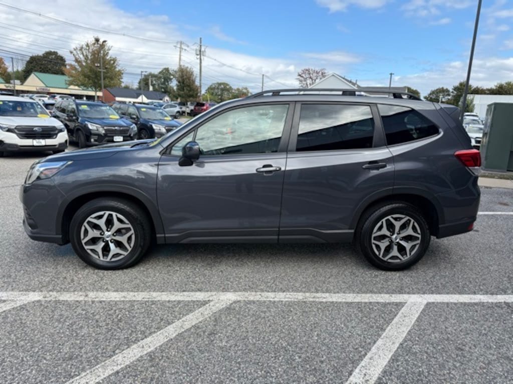 Used 2023 Subaru Forester Premium SUV