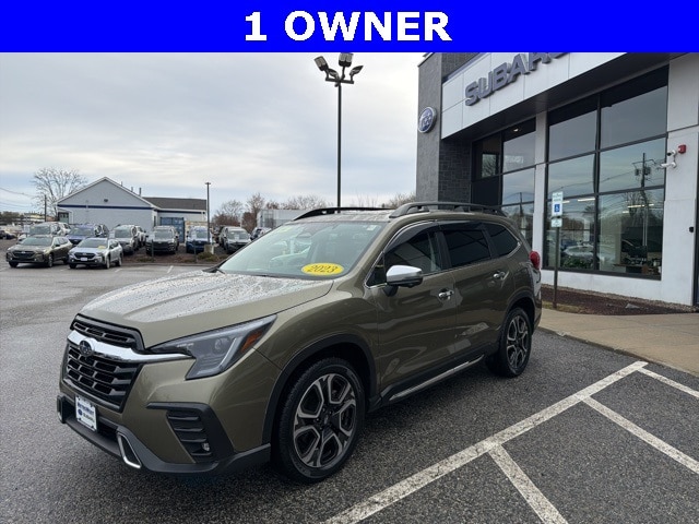 2023 Subaru Ascent Touring's photo
