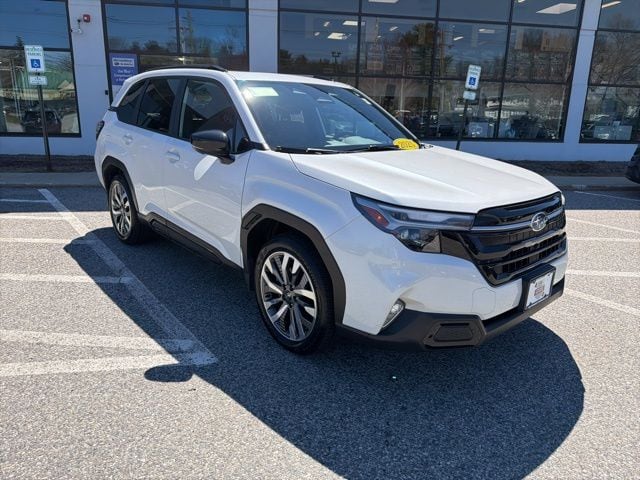 2025 Subaru Forester Touring - Photo 13