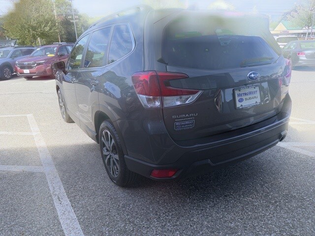 2023 Subaru Forester Limited Base photo 4