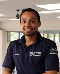 Staff member Rafael Wong from ID_320ede42d5eb