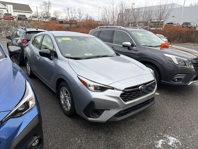 2024 Subaru Impreza Base photo 3