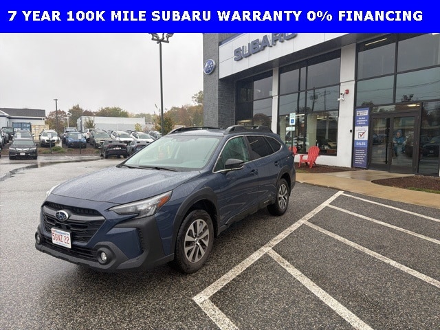 2025 Subaru Outback Premium's photo