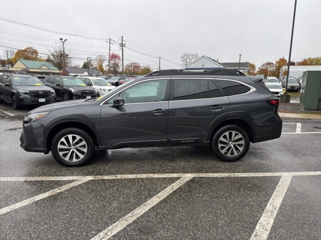 Used 2024 Subaru Outback Premium SUV