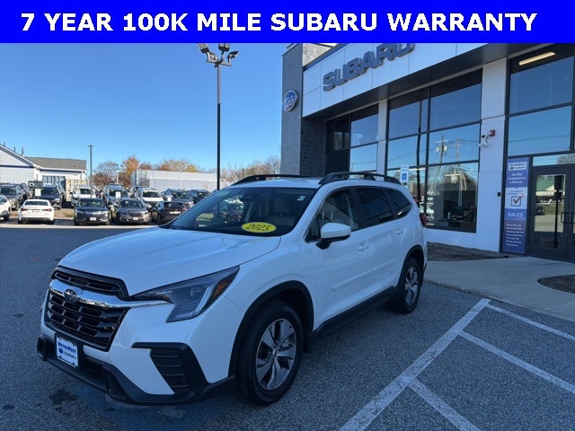 2025 Subaru Ascent Premium's photo