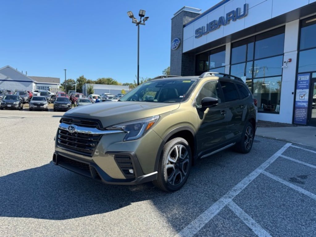New 2025 Subaru Ascent Limited 7-Passenger SUV