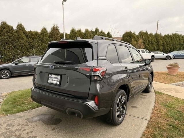 2025 Subaru Forester Limited photo 3