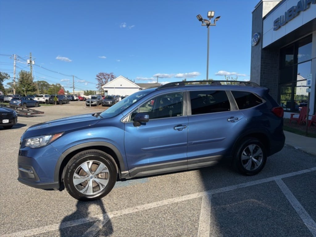 Used 2022 Subaru Ascent Premium SUV