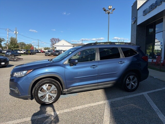 2022 Subaru Ascent Premium photo 2