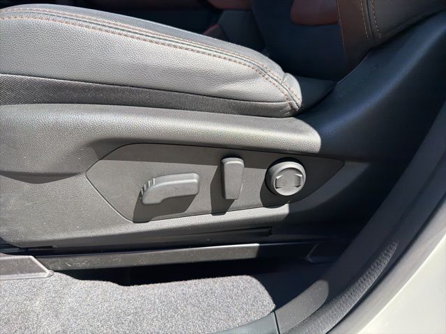 2025 Subaru Forester Touring - Photo 44