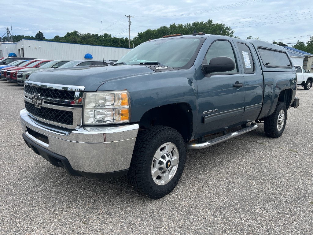 Used 2011 Chevrolet Silverado 2500HD LT with VIN 1GC2KXCG7BZ221338 for sale in New Era, MI