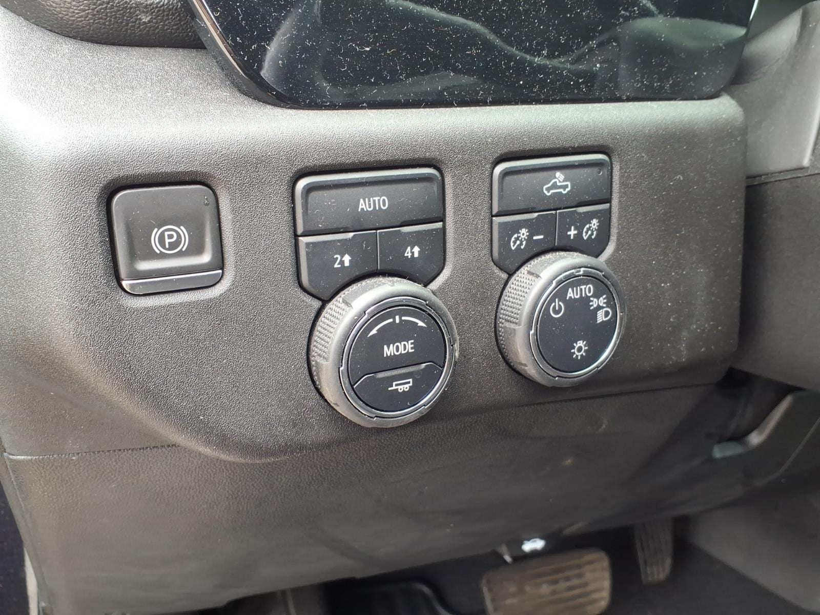2024 Chevrolet Silverado 1500 LT - Photo 18