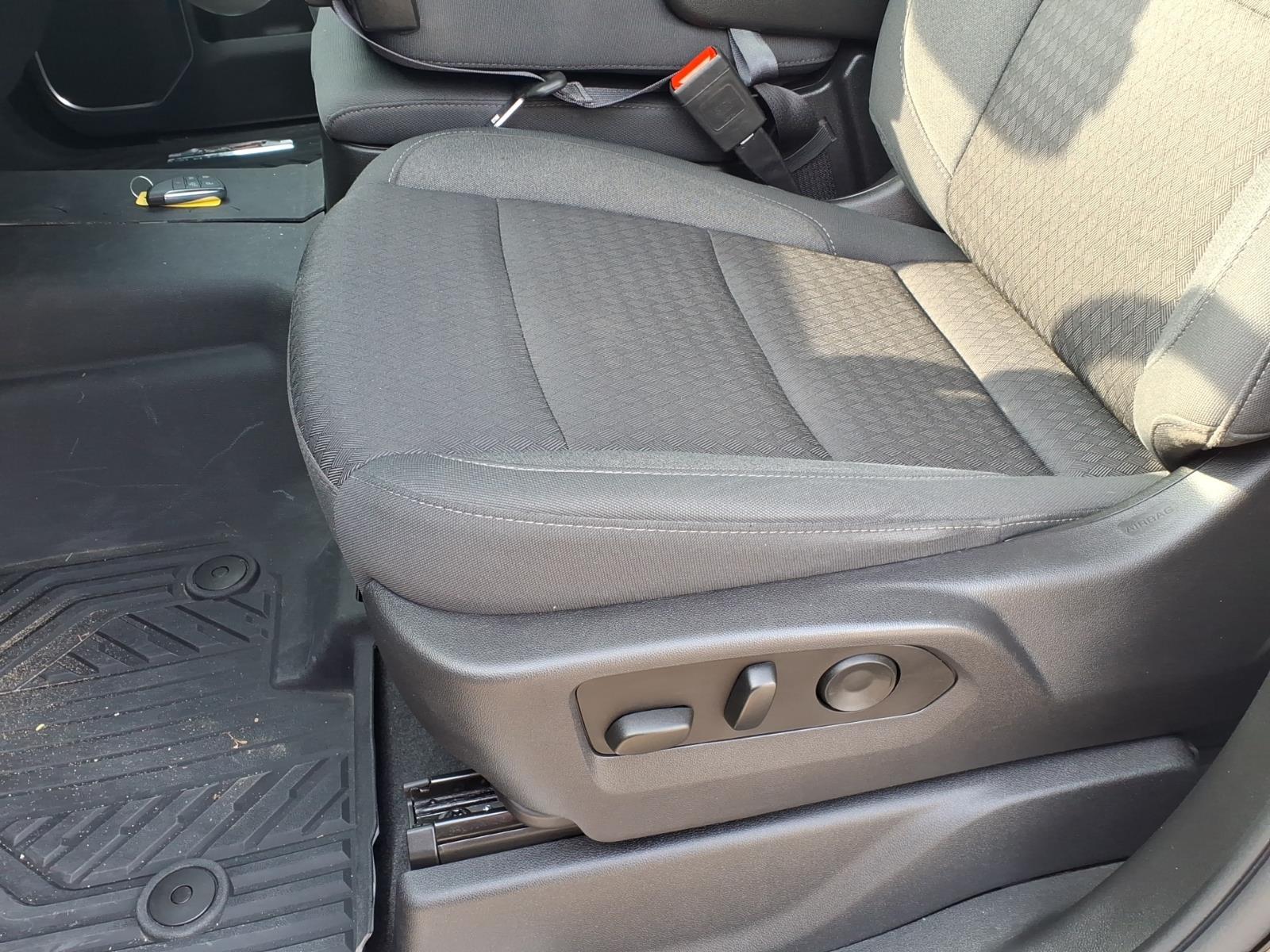 2023 Chevrolet Silverado 1500 LT - Photo 10