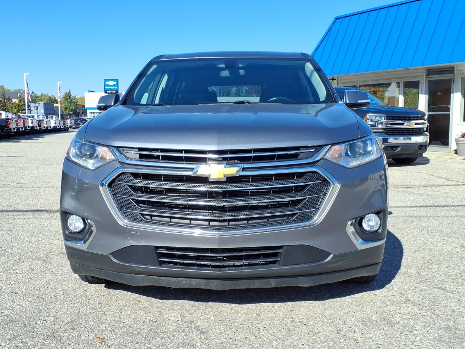 Used 2019 Chevrolet Traverse 3LT with VIN 1GNEVHKW5KJ126821 for sale in New Era, MI
