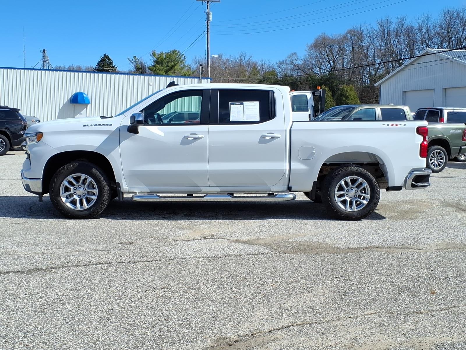 2022 Chevrolet Silverado 1500 LT - Photo 13