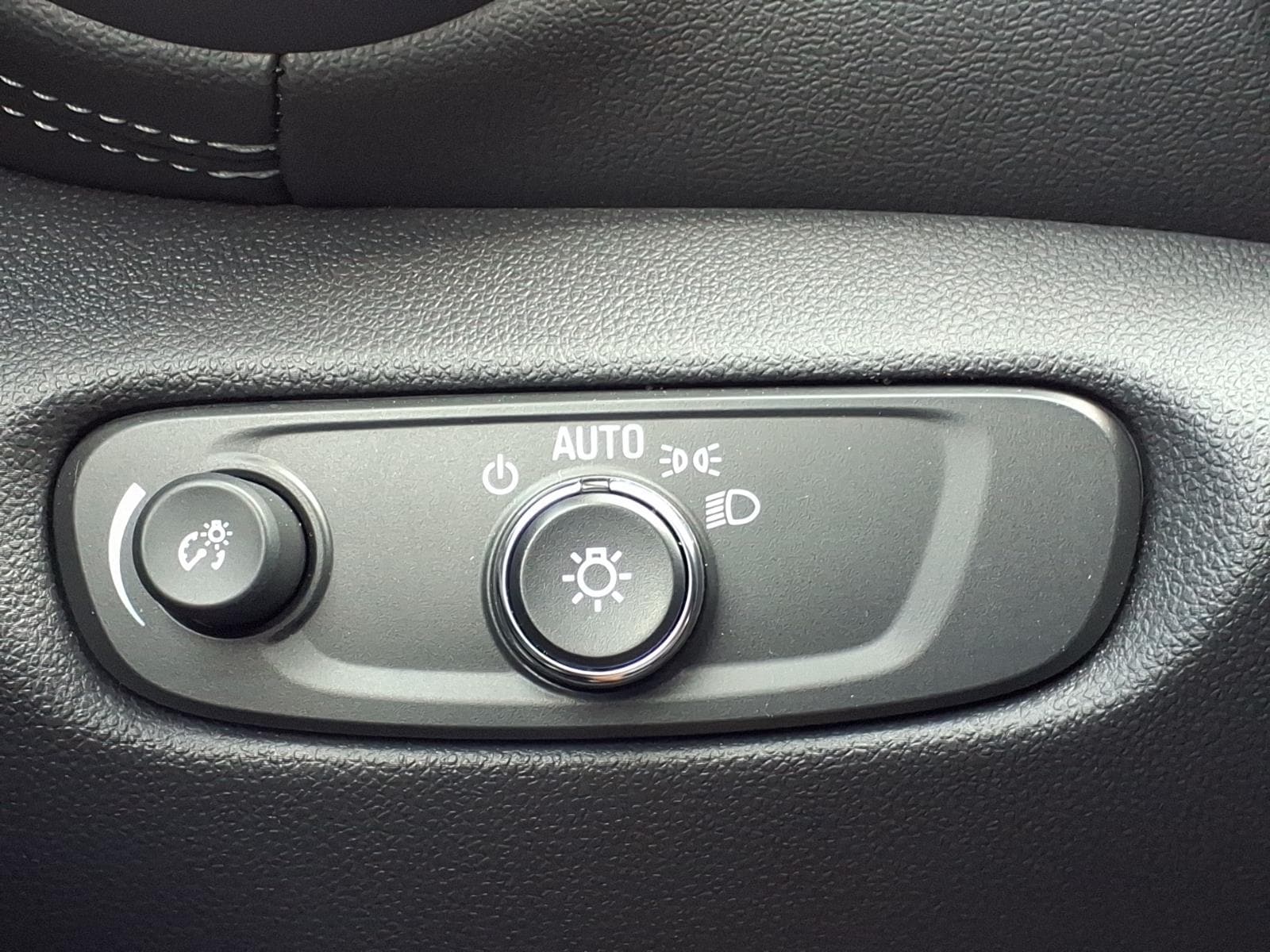 2023 Chevrolet Blazer 2LT - Photo 29