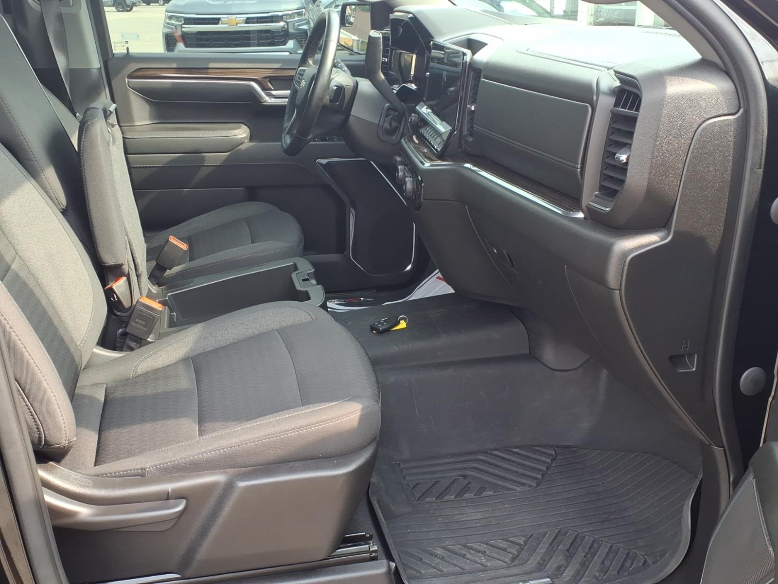 2023 Chevrolet Silverado 1500 LT - Photo 20