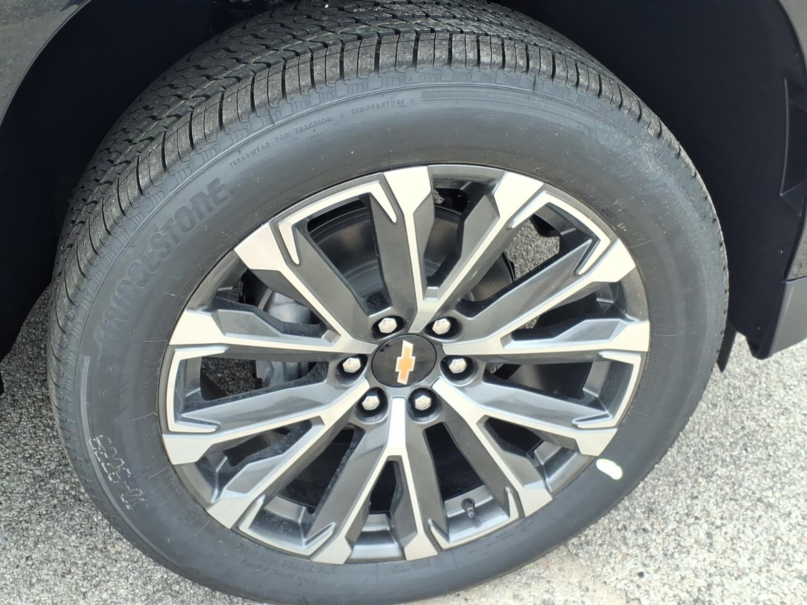 2026 Chevrolet Suburban High Country - Photo 19