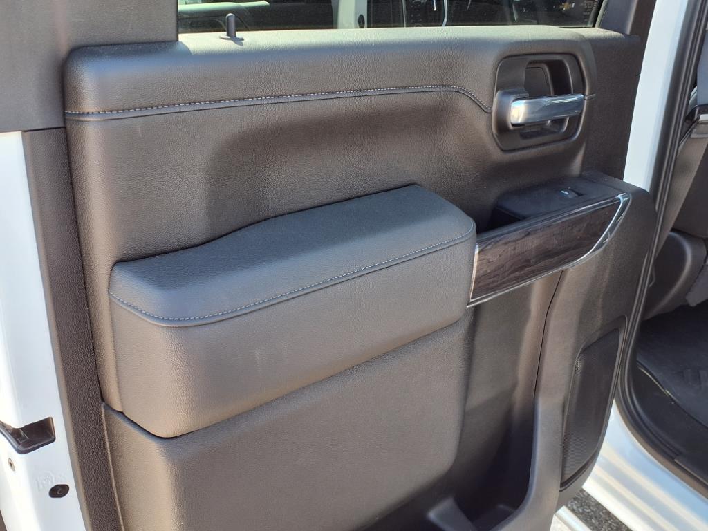 2022 Chevrolet Silverado 3500HD LTZ - Photo 11