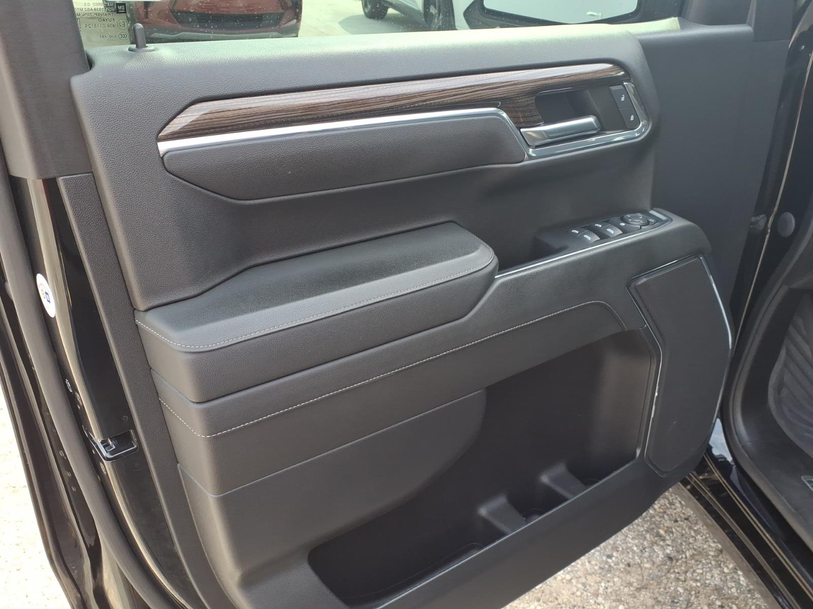 2023 Chevrolet Silverado 1500 LT - Photo 11