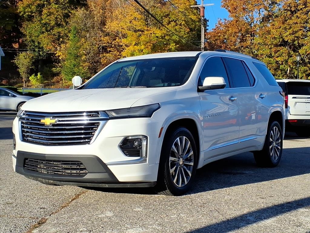 Used 2023 Chevrolet Traverse Premier SUV