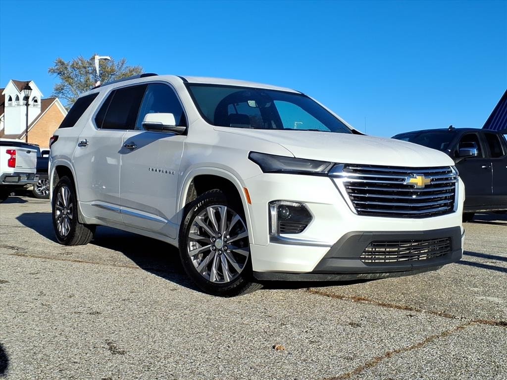 Used 2023 Chevrolet Traverse Premier SUV