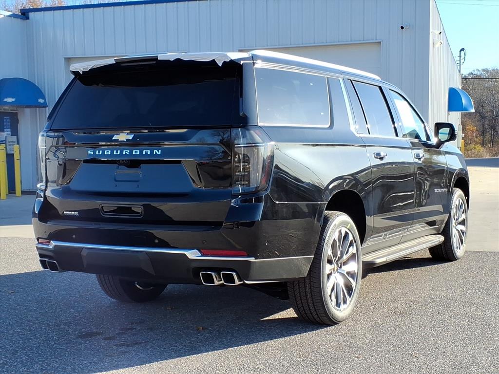 2026 Chevrolet Suburban High Country photo 3