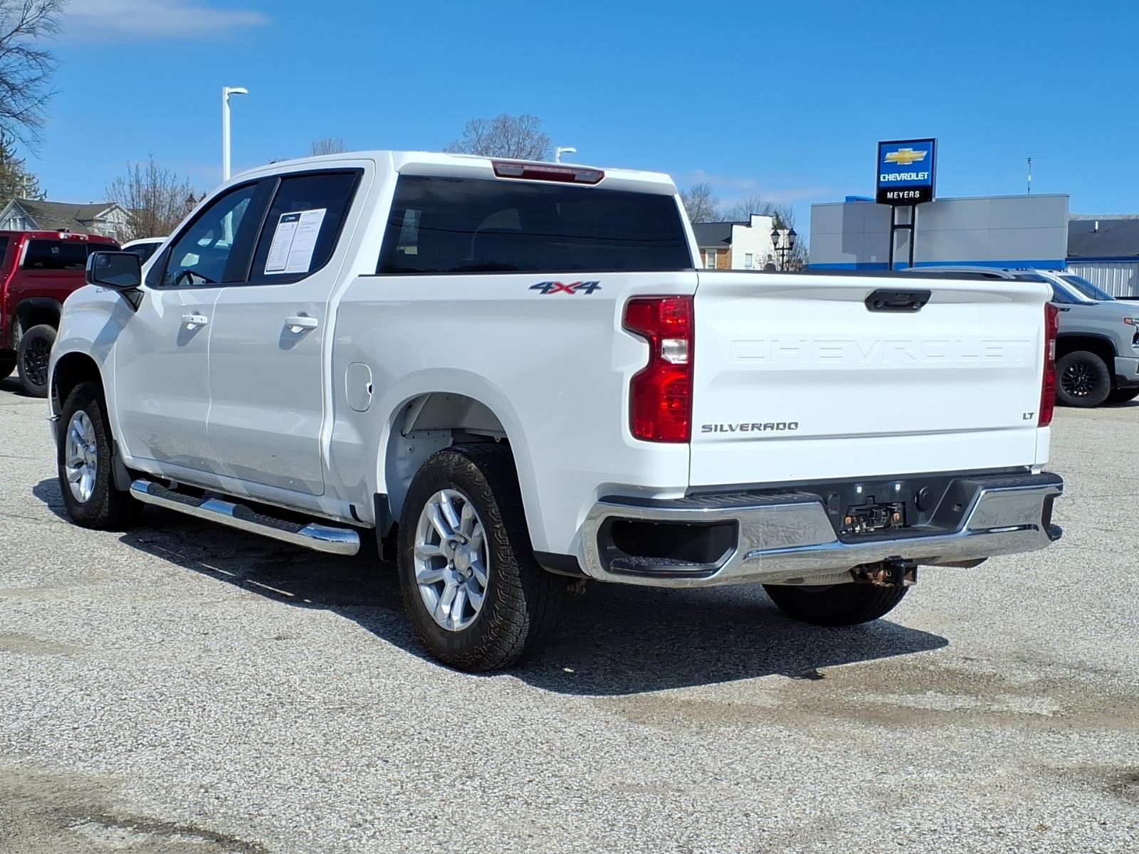 2022 Chevrolet Silverado 1500 LT - Photo 12